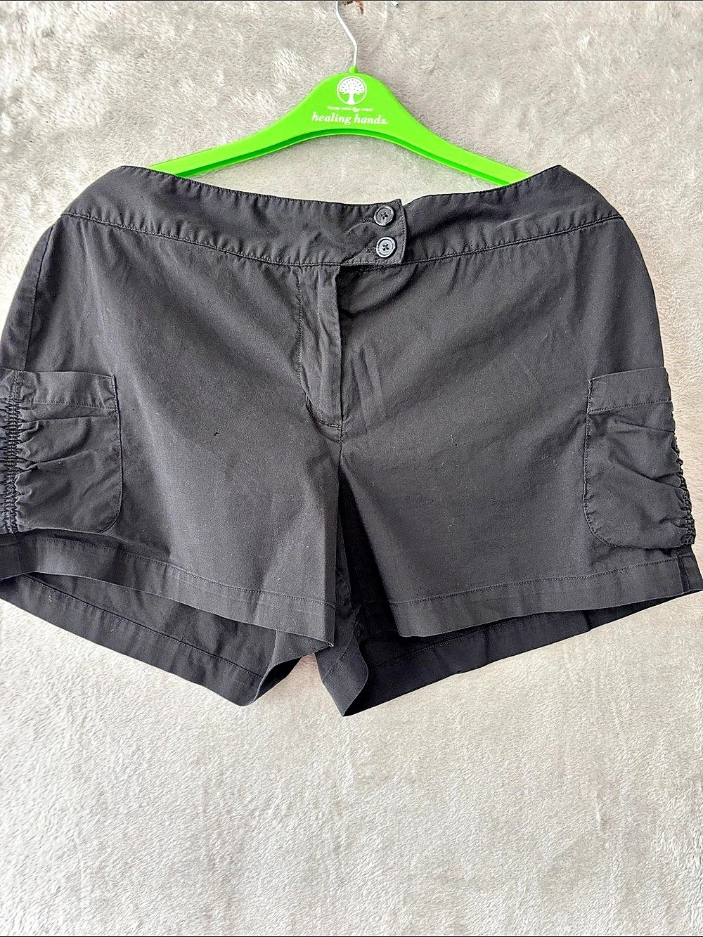 Daisy Fuentes Women's Cargo Shorts Black Size 12 Like New